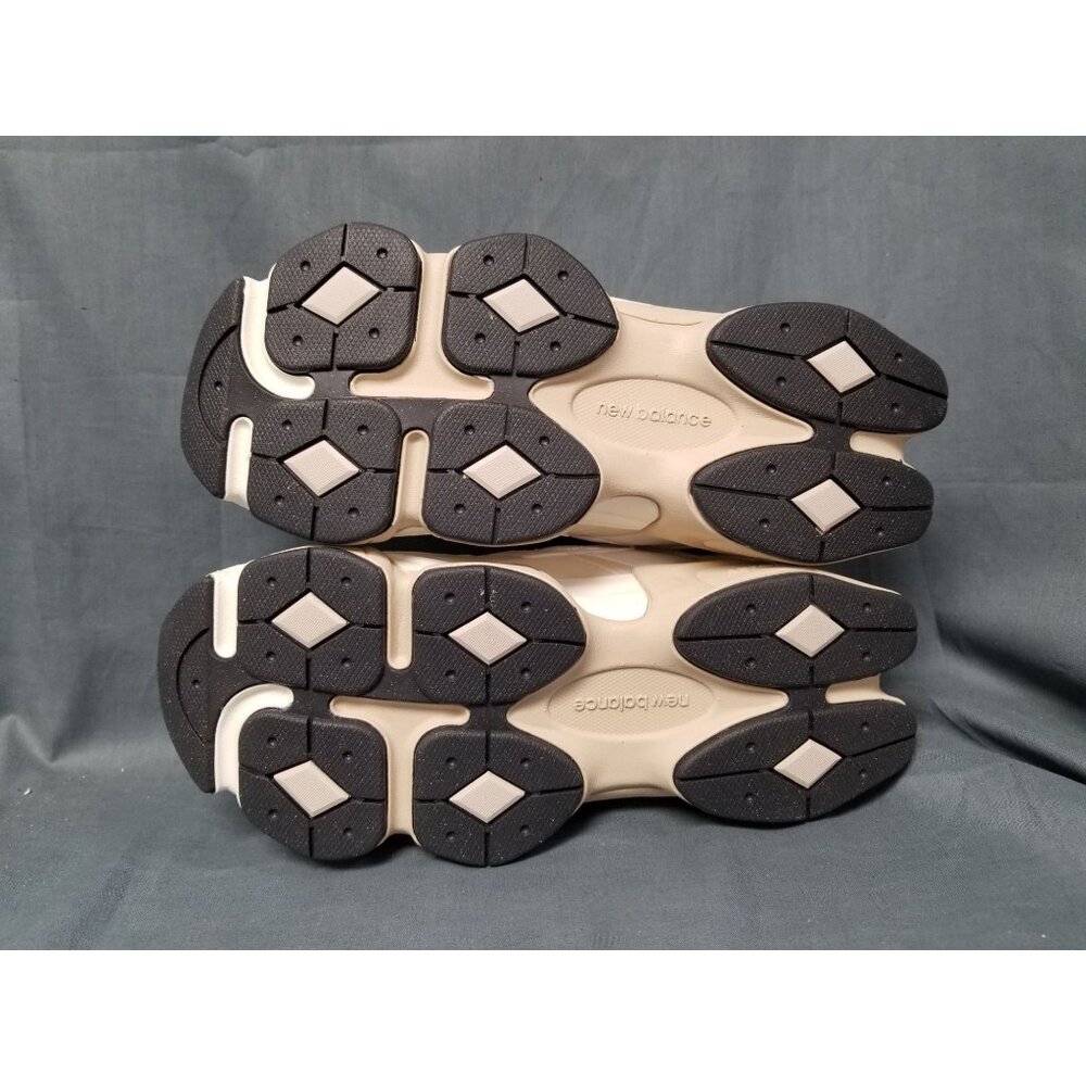 New Balance Kids 9060 Sneakers GC9060EK Linen Size 5 NEW NO BOX! - Picture 11 of 11